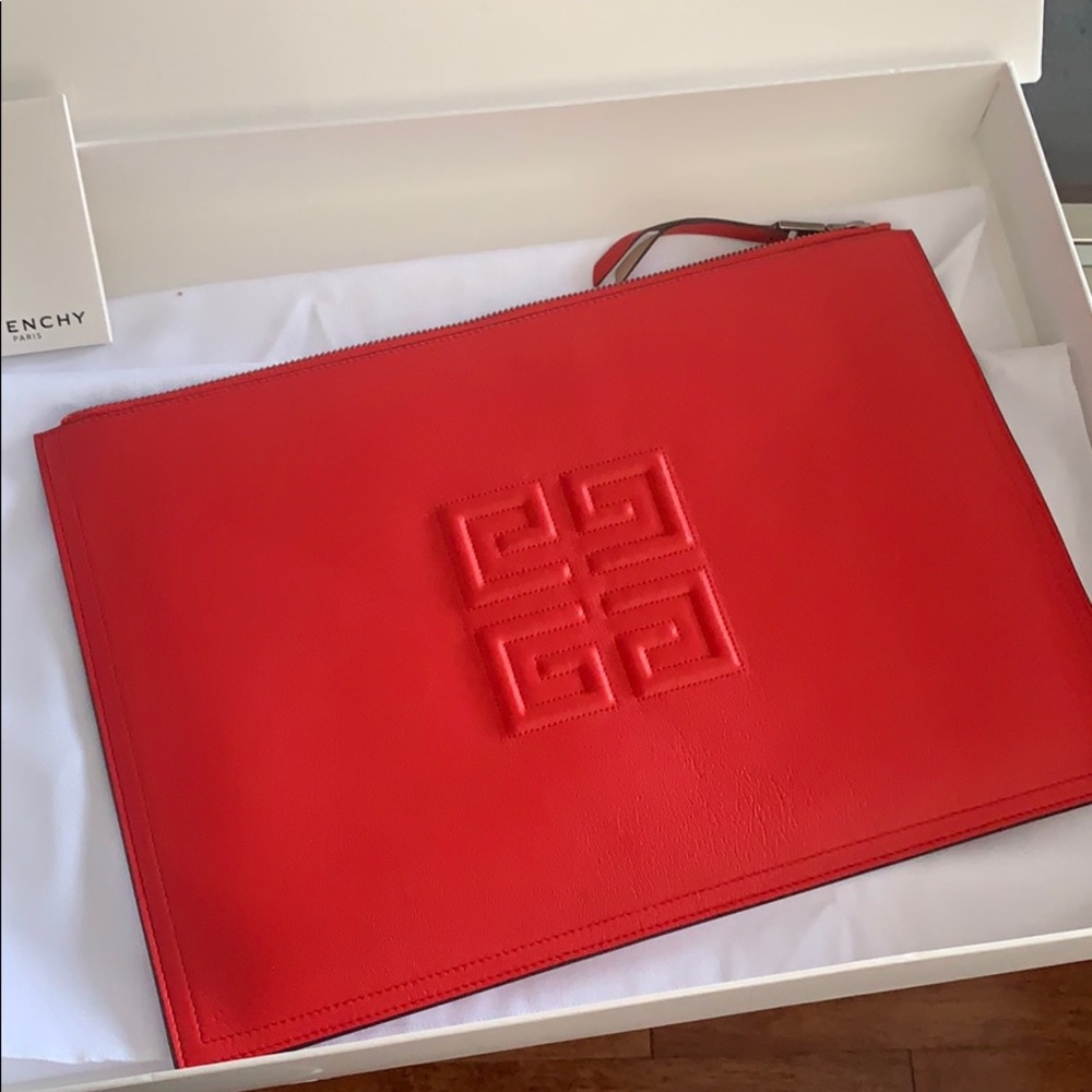 New Givenchy Emblem Large Pouch - image 3